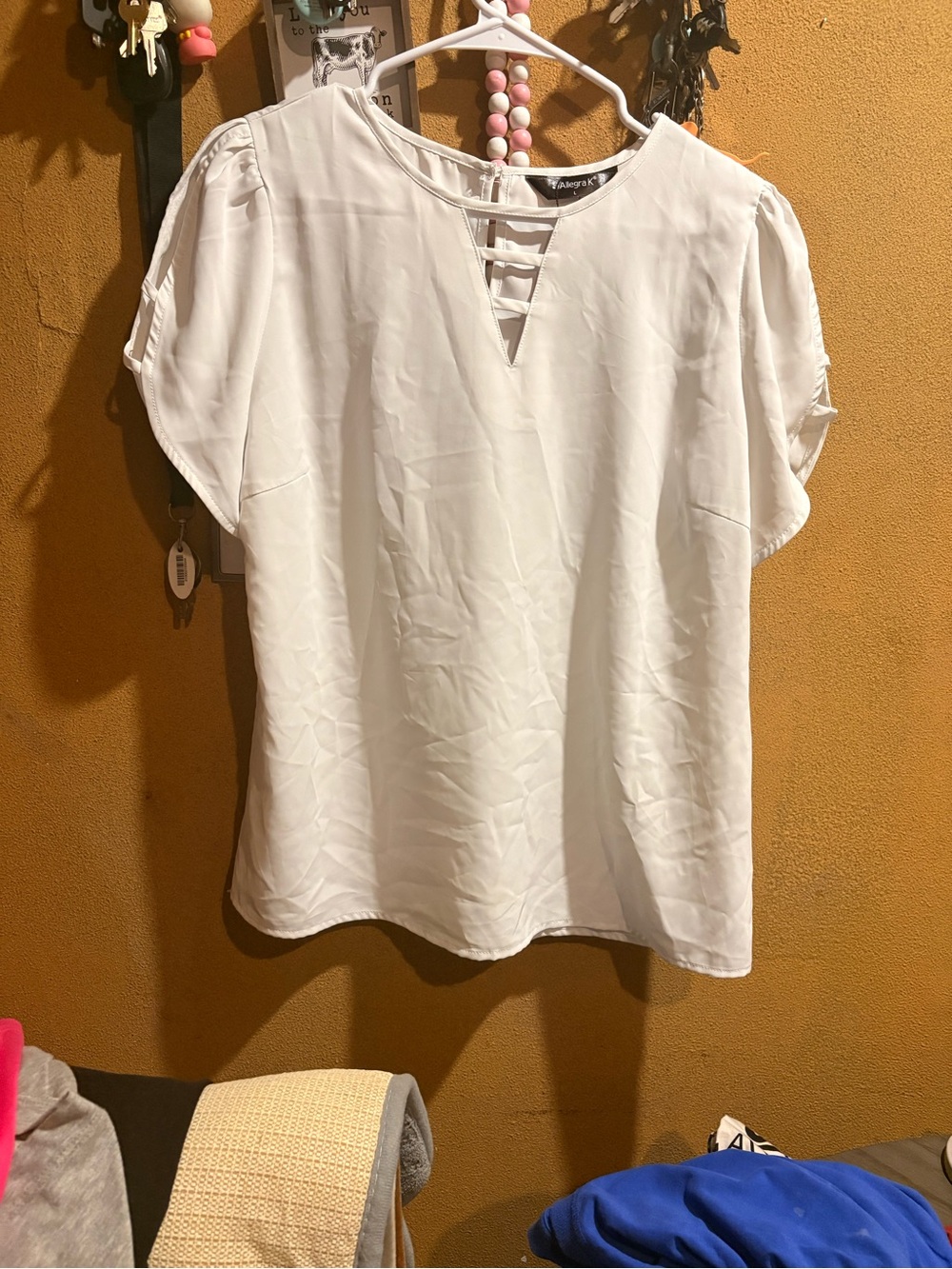 Allegra K White Short-Sleeve V-Neck Ladder-Trim Blouse never worn